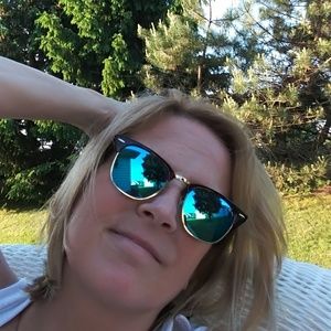 Meet your Posher, Nancy